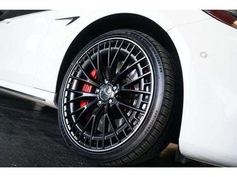 Used 2018 Mercedes-Benz E 63 AMG S w/ AMG Advanced Lighting Package image 9