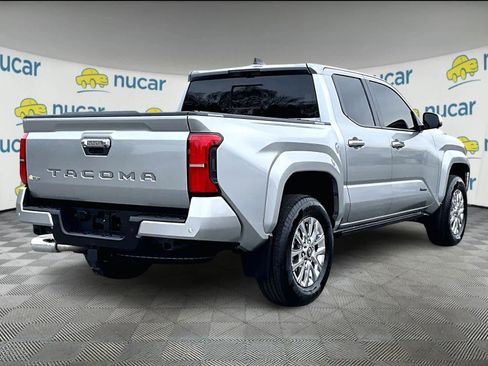 Used 2025 Toyota Tacoma Limited image 6