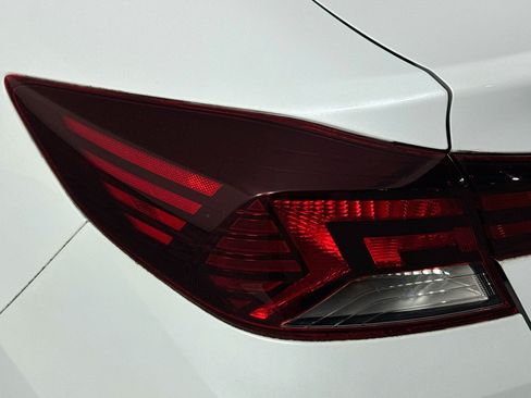 Used 2020 Hyundai Elantra SE w/ Cargo Package (C1) FWD image 33