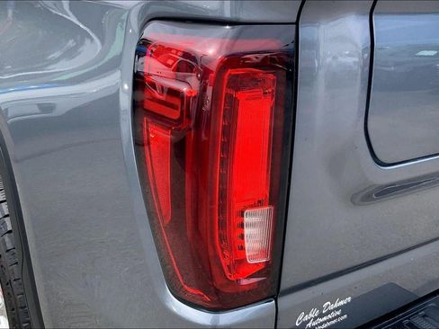 Used 2021 GMC Sierra 1500 SLT w/ SLT Premium Package AWD/4WD image 26