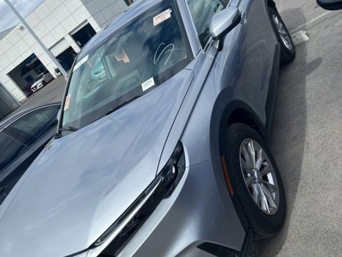 Certified 2025 Honda CR-V EX-L image 2