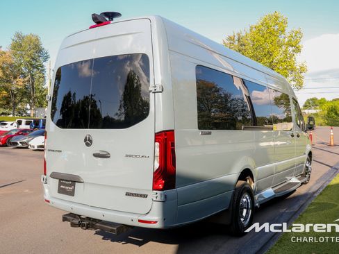 Used 2023 Mercedes-Benz Sprinter 3500 image 5