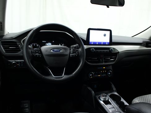 Used 2021 Ford Escape SE w/ Convenience Package FWD image 2