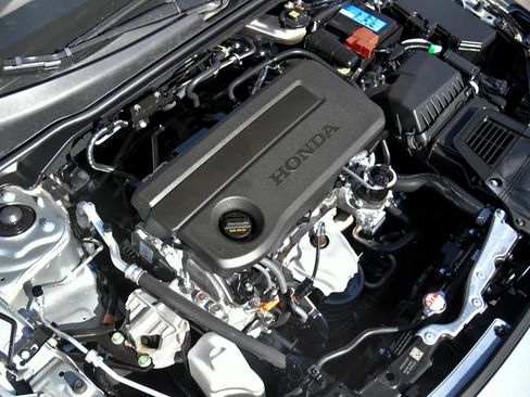Used 2025 Honda Civic LX image 42