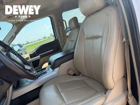 Used 2019 Ford F150 Lariat w/ Equipment Group 502A Luxury AWD/4WD image 9