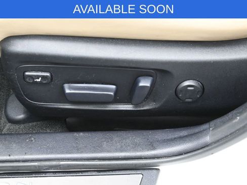 Used 2013 Toyota Avalon Limited FWD image 10