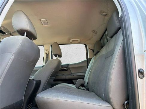 Used 2016 Toyota Tacoma SR w/ SR Convenience Package RWD image 17