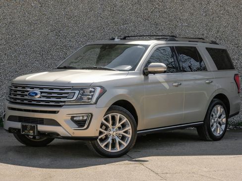 Used 2018 Ford Expedition Limited w/ Equipment Group 302A AWD/4WD image 5