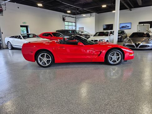 Used 2002 Chevrolet Corvette Convertible w/ Preferred Equipment Group2 RWD image 7