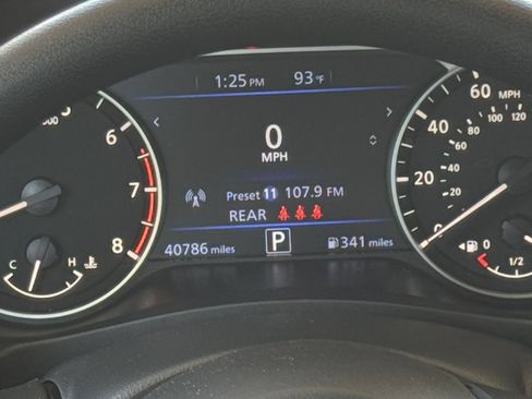 Used 2025 Nissan Altima 2.5 SV FWD image 35