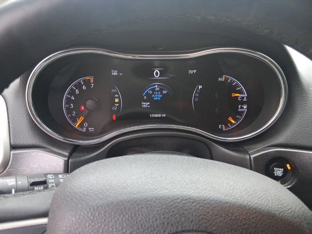 Used 2018 Jeep Grand Cherokee Altitude AWD/4WD image 12