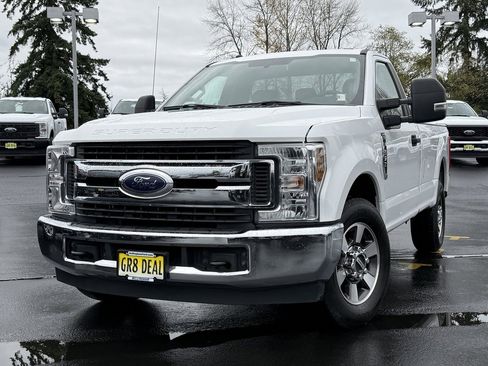 Certified 2018 Ford F250 XLT image 1
