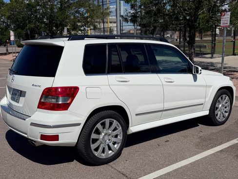 Used 2010 Mercedes-Benz GLK 350 4MATIC image 2