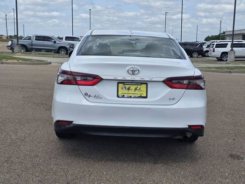 Used 2023 Toyota Camry LE FWD image 6