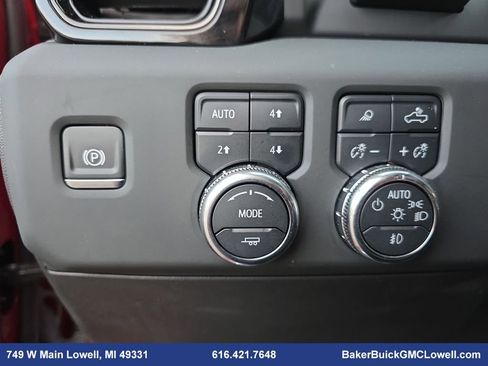 Used 2024 GMC Sierra 1500 AT4 w/ Technology Package image 27