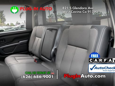 Used 2021 Nissan Titan S w/ S Utility Package image 10