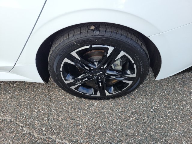 Used 2024 Kia K5 GT-Line w/ GT-Line Premium Package FWD image 7