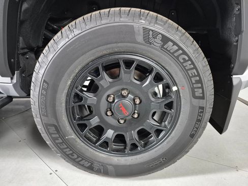 New 2026 Toyota 4Runner Limited AWD/4WD image 11