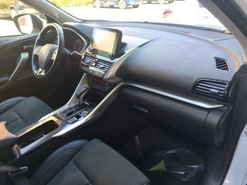 Used 2024 Mitsubishi Eclipse Cross SE AWD/4WD image 3
