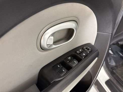 Used 2015 Kia Soul image 13