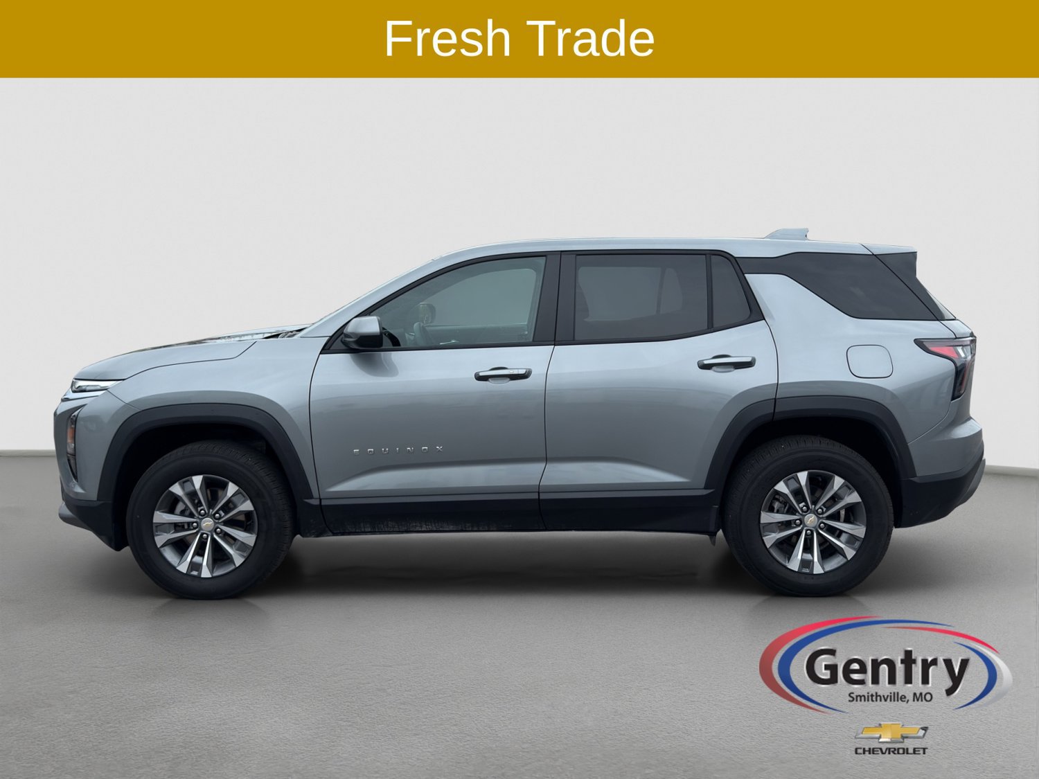 Used 2026 Chevrolet Equinox LT w/ Convenience Package II FWD image 3