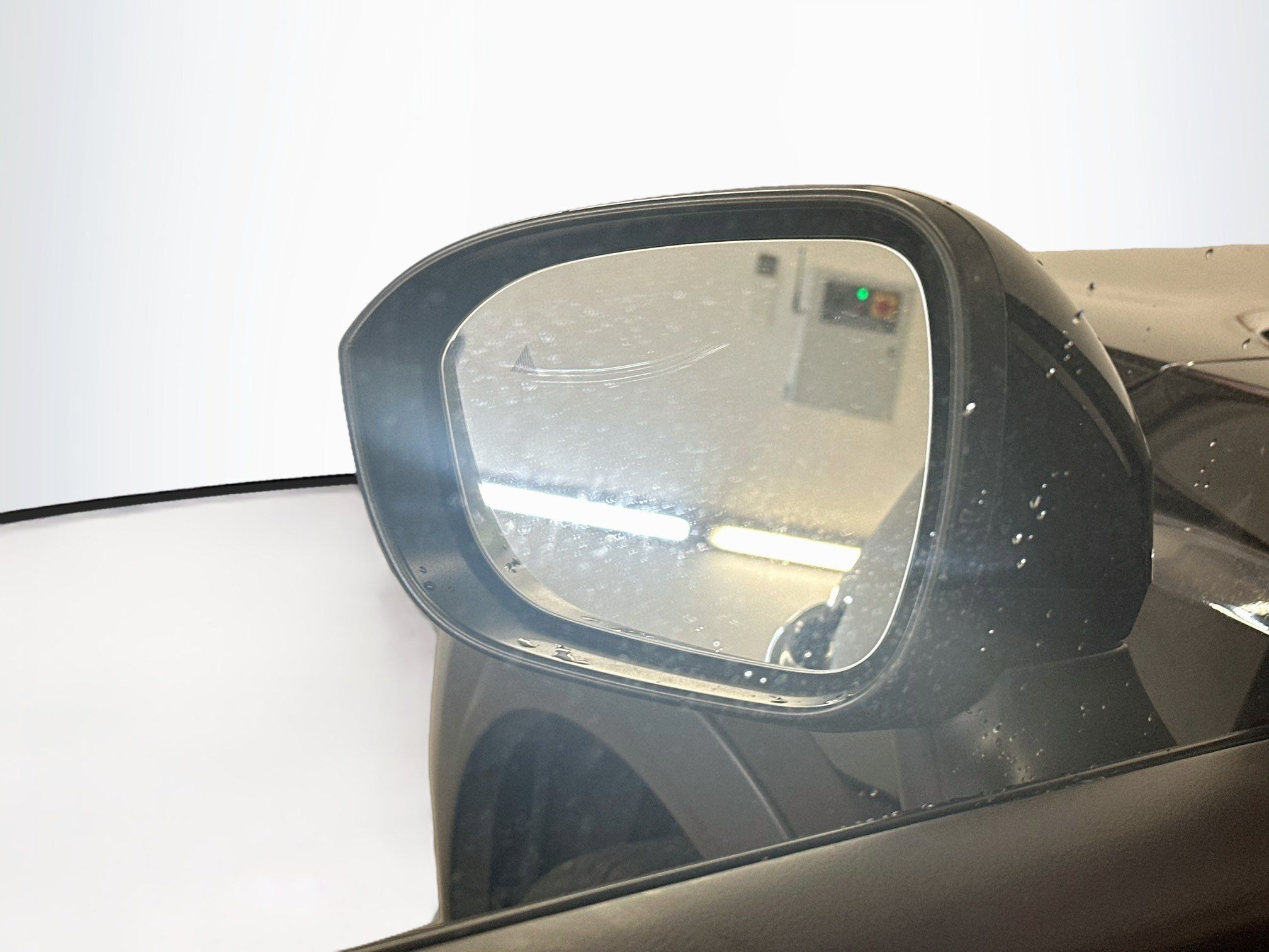 Used 2025 Nissan Rogue SV AWD/4WD image 16