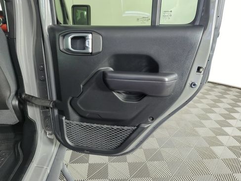 Used 2020 Jeep Gladiator Rubicon AWD/4WD image 29