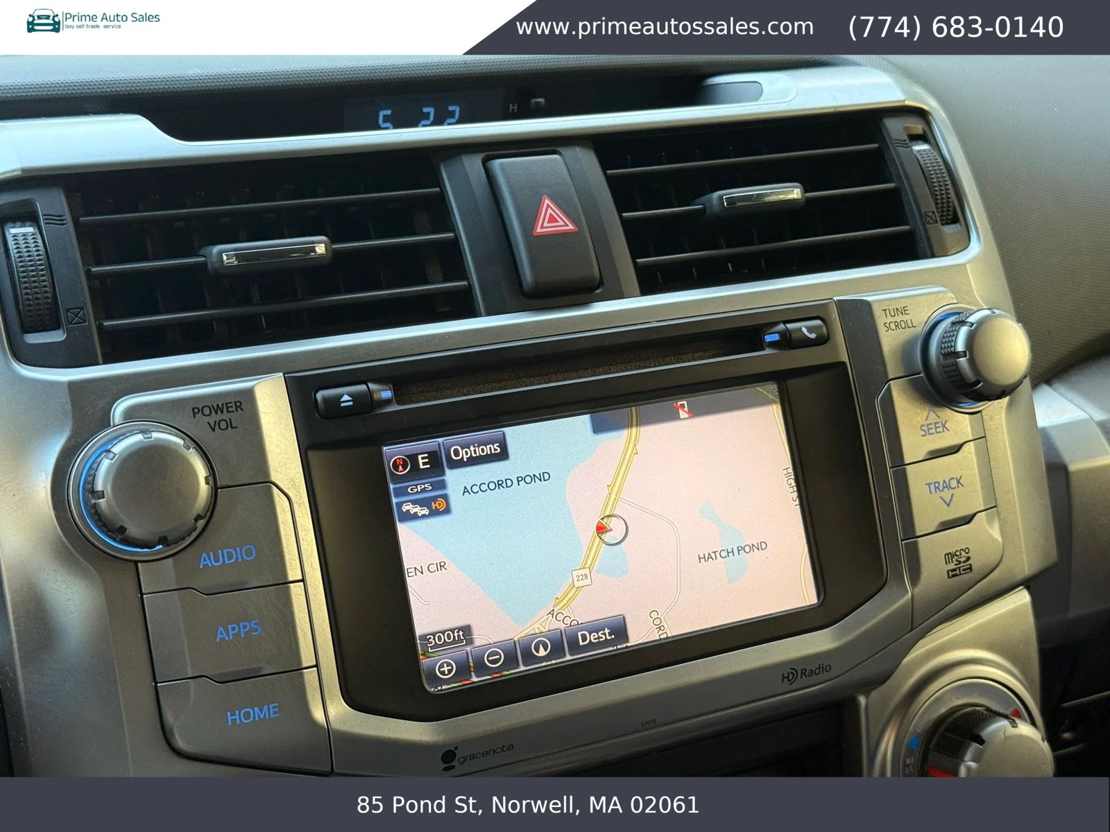 Used 2015 Toyota 4Runner SR5 AWD/4WD image 16