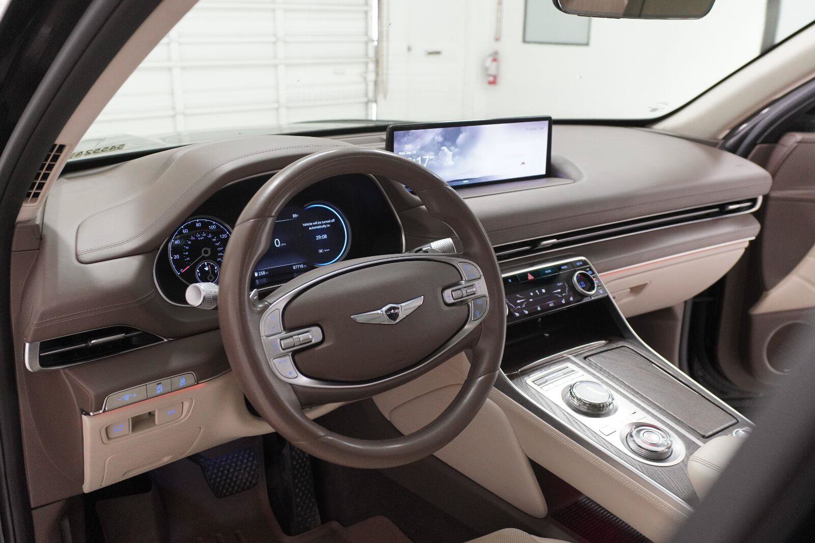 Used 2023 Genesis GV80 2.5T w/ Advanced Package AWD/4WD image 9
