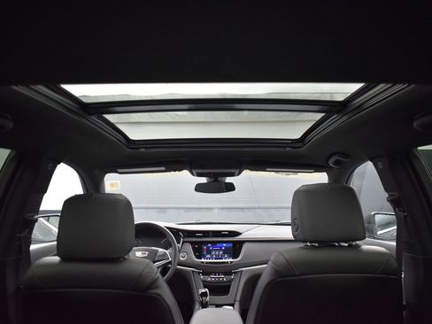 Certified 2025 Cadillac XT5 Premium Luxury image 28