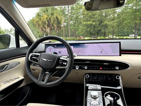 New 2026 Genesis GV70 2.5T image 4