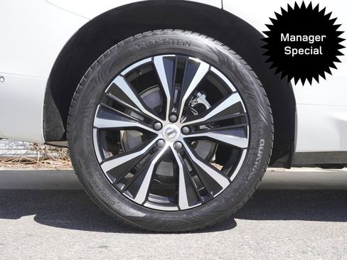 Used 2023 Volvo XC60 T8 Plus w/ Climate Package AWD/4WD image 34