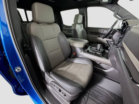 Used 2024 Chevrolet Silverado 1500 ZR2 w/ LPO, Dark Essentials Package image 28