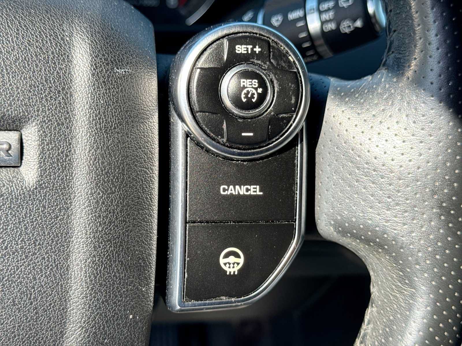 Used 2015 Land Rover Range Rover Sport HSE AWD/4WD image 24