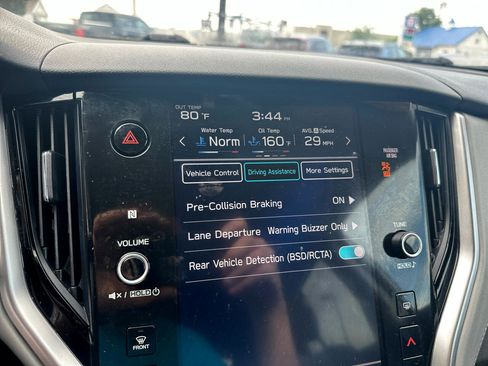 Used 2023 Subaru Outback Premium image 63