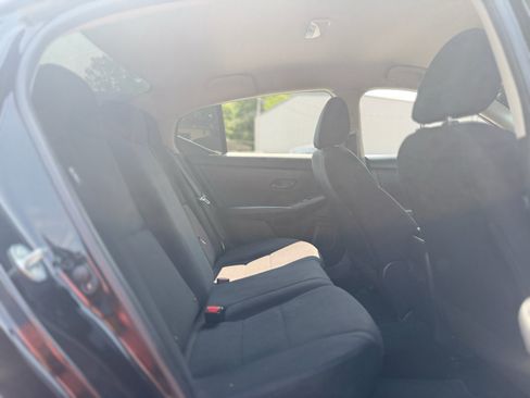 Used 2025 Nissan Sentra S FWD image 28