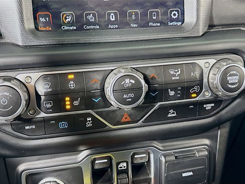 Used 2023 Jeep Wrangler Unlimited Sahara w/ Cold Weather Group image 24