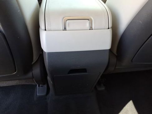 Used 2025 Hyundai Santa Fe SEL FWD image 15