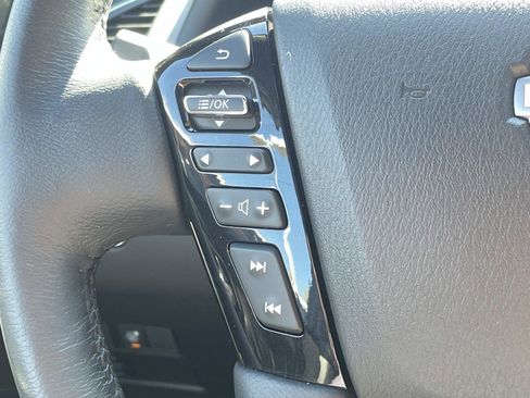 Used 2024 Nissan Armada SL w/ Midnight Edition Package image 27