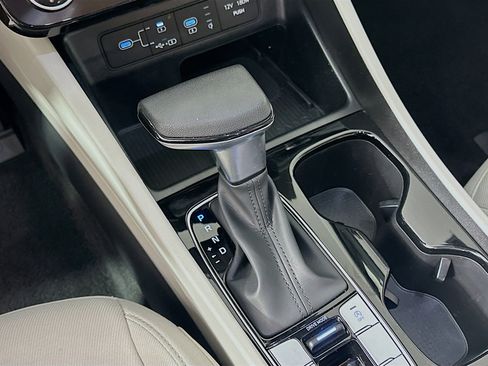 Used 2025 Hyundai Tucson SEL image 24