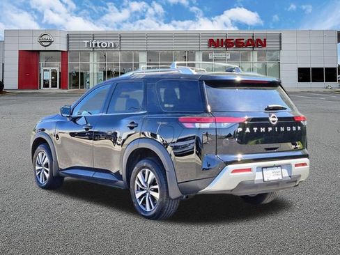 Certified 2025 Nissan Pathfinder SL AWD/4WD image 6