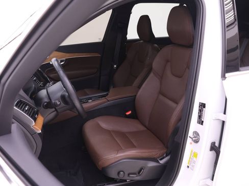 Certified 2023 Volvo XC90 B6 Plus w/ Protection Package Premier AWD/4WD image 7