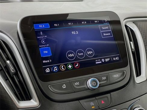 Used 2024 Chevrolet Malibu LT image 18