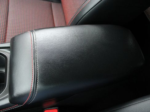 Used 2025 Nissan Kicks SR FWD image 43