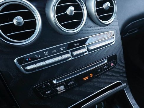 Used 2018 Mercedes-Benz GLC 300 4MATIC image 62