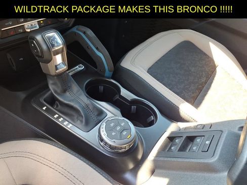 Used 2022 Ford Bronco Wildtrak AWD/4WD image 19