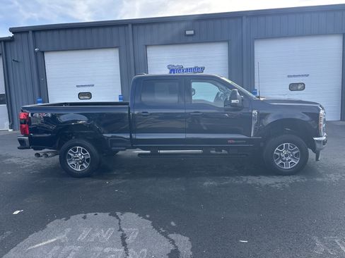 Used 2024 Ford F350 Lariat w/ Camper Package image 2