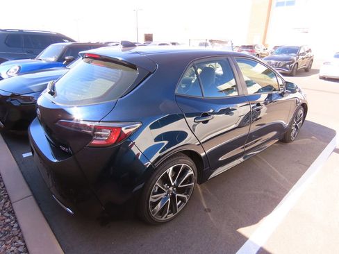 Used 2019 Toyota Corolla XSE image 3
