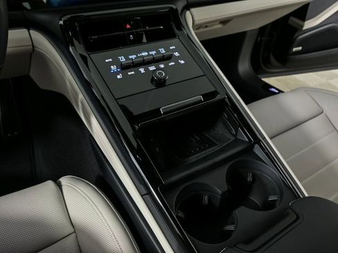 New 2026 Porsche Panamera 4 E-Hybrid AWD/4WD image 19
