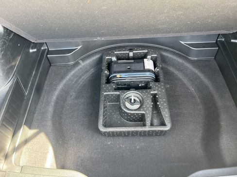 Certified 2022 Jeep Cherokee Latitude Lux FWD image 41